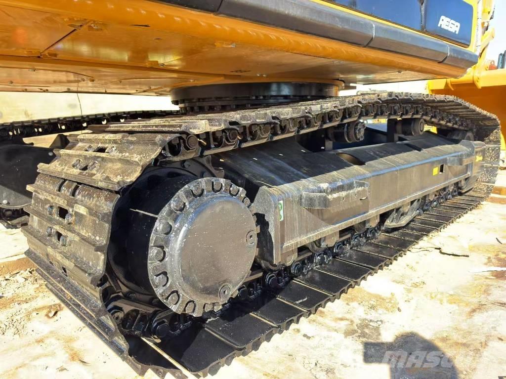 CAT 325 D L Pásové rýpadlá
