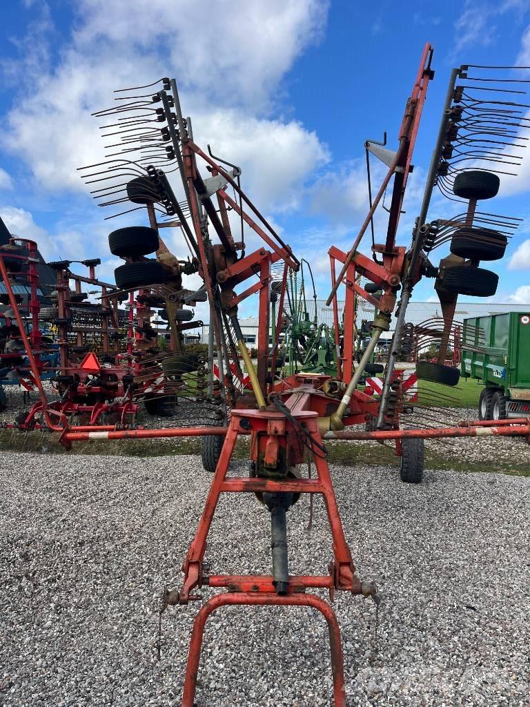 Fella TS 800 Obracače a zhrabovače sena