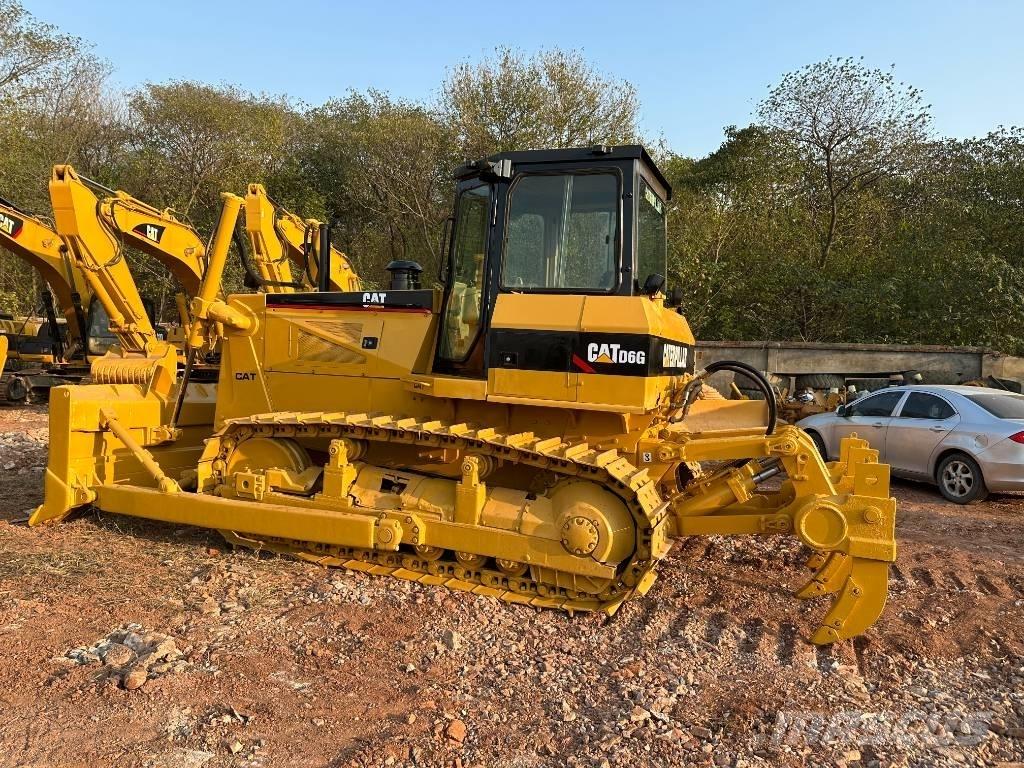 CAT D6G Pásové dozéry