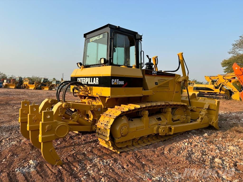 CAT D6G Pásové dozéry
