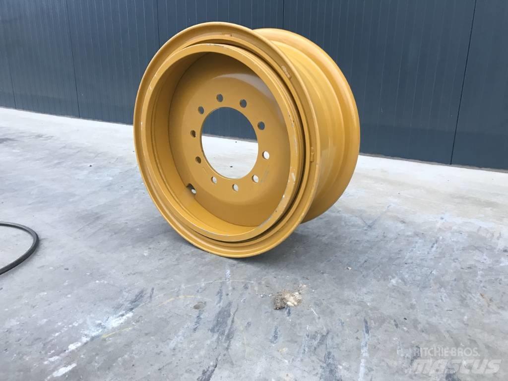 CAT 140H Rims Pneumatiky, kolesá a ráfiky