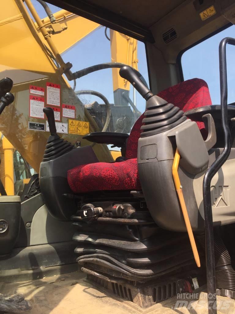 CAT 320 D Pásové rýpadlá