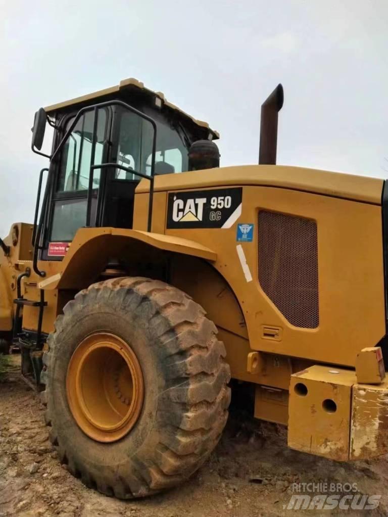 CAT 950GC Kolesové nakladače