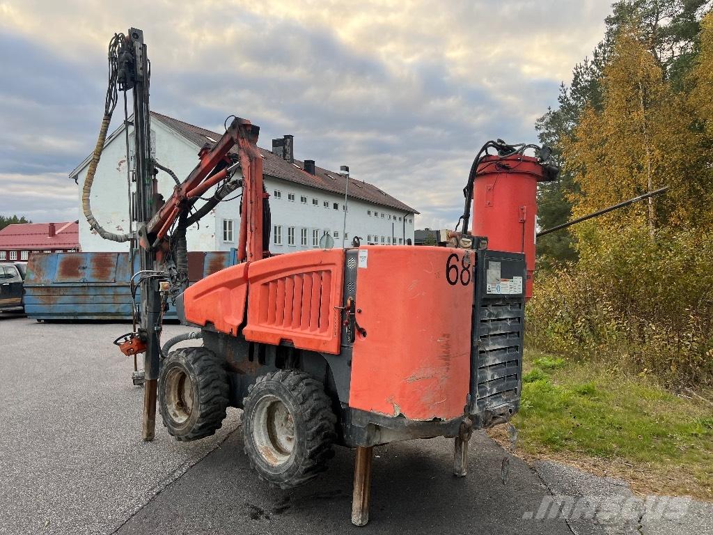 Sandvik DC 125R Povrchové vrtné súpravy