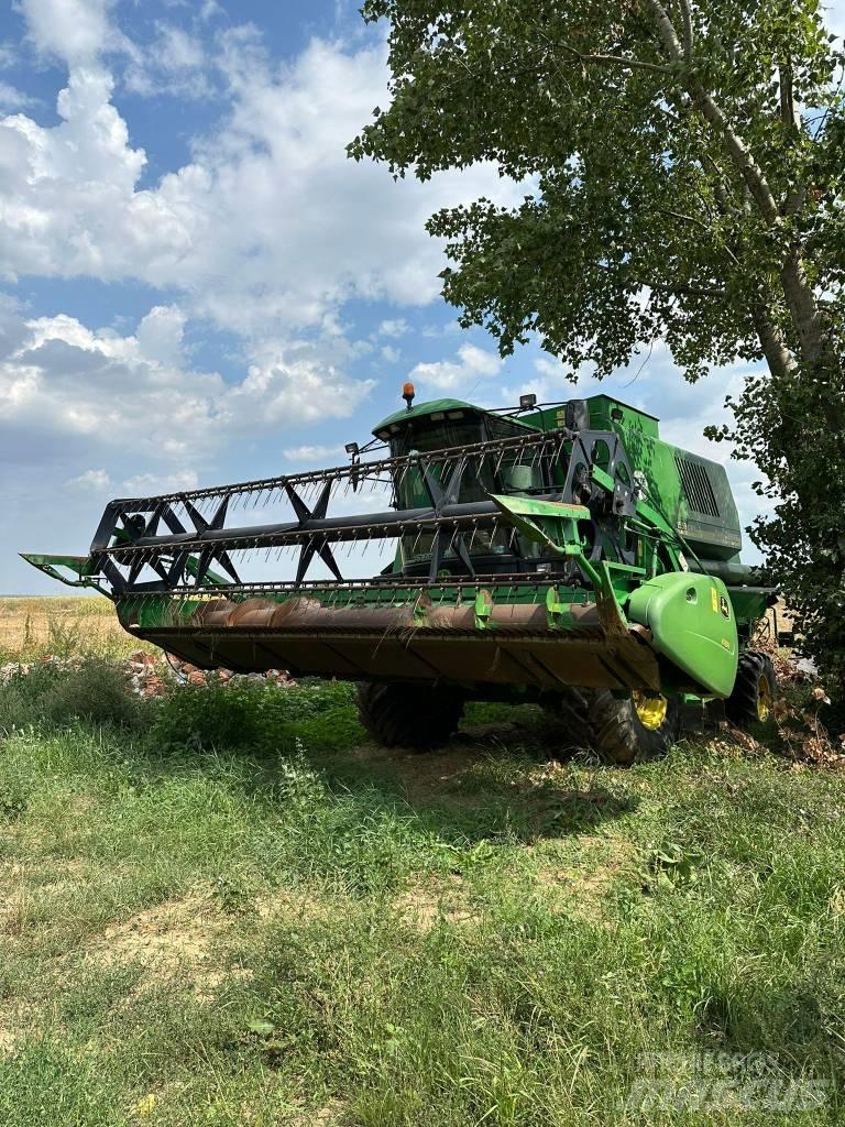 John Deere 1550 CWS Kombinované zberacie stroje