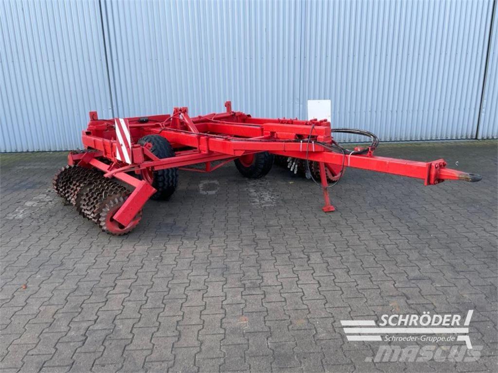  6,00 M WIESENWALZE Stroje na zber krmovín-príslušenstvo