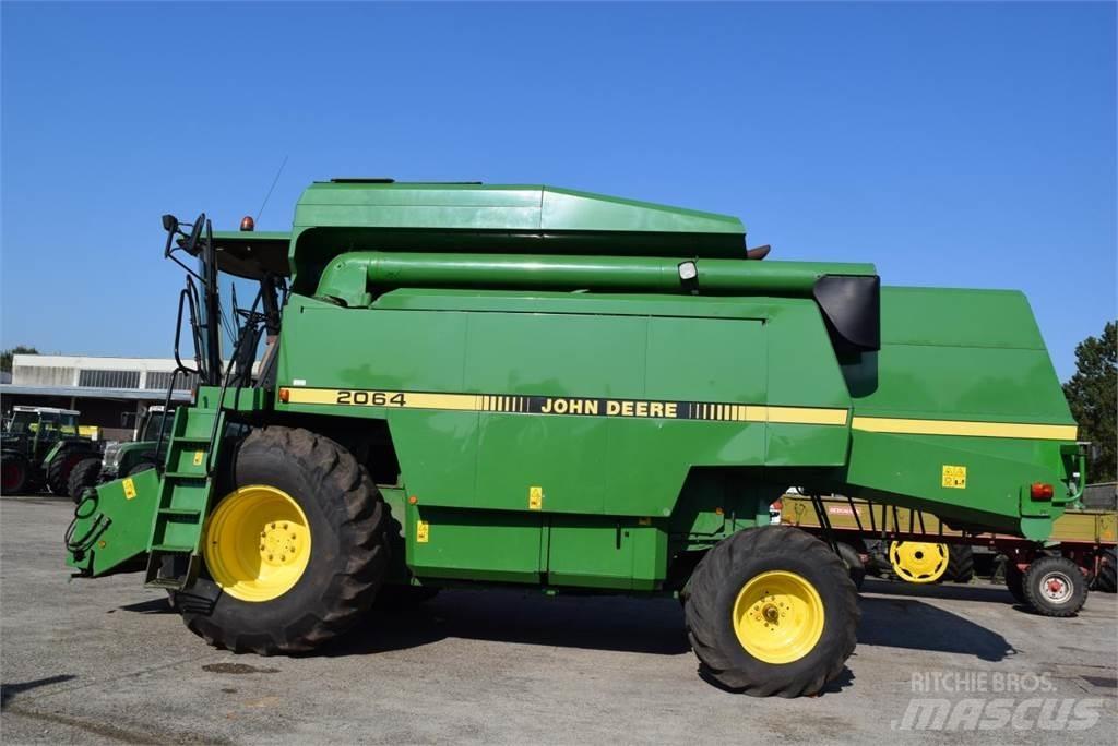 John Deere 2064 Kombinované zberacie stroje
