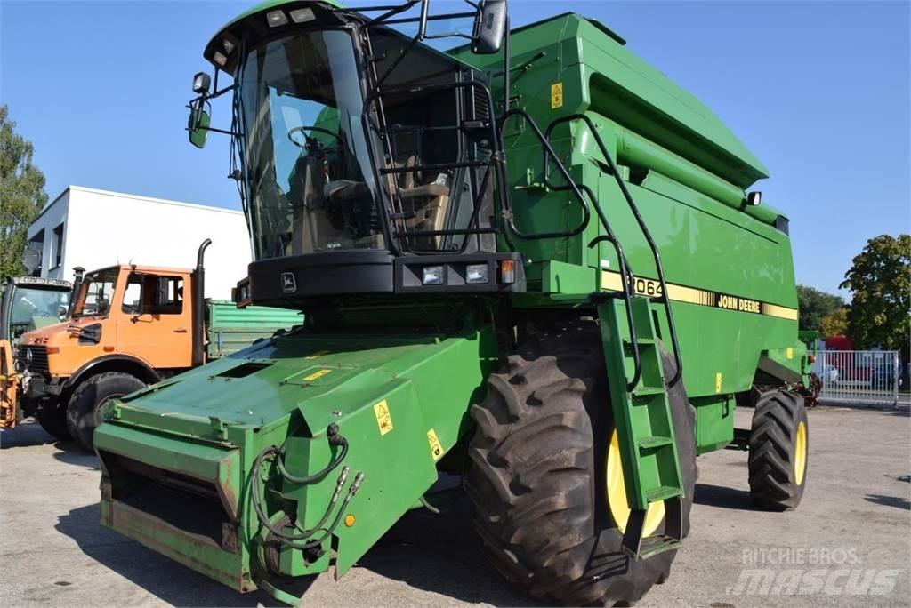 John Deere 2064 Kombinované zberacie stroje