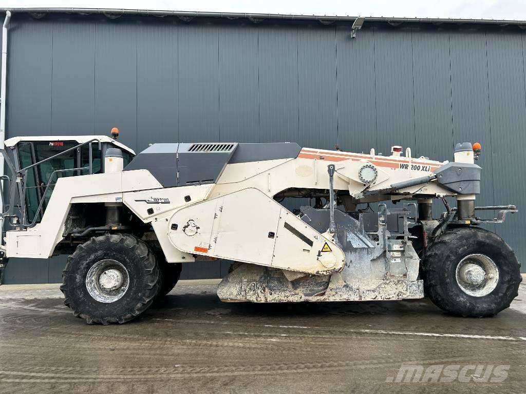 Wirtgen WR200XLi Pôdne kompaktory