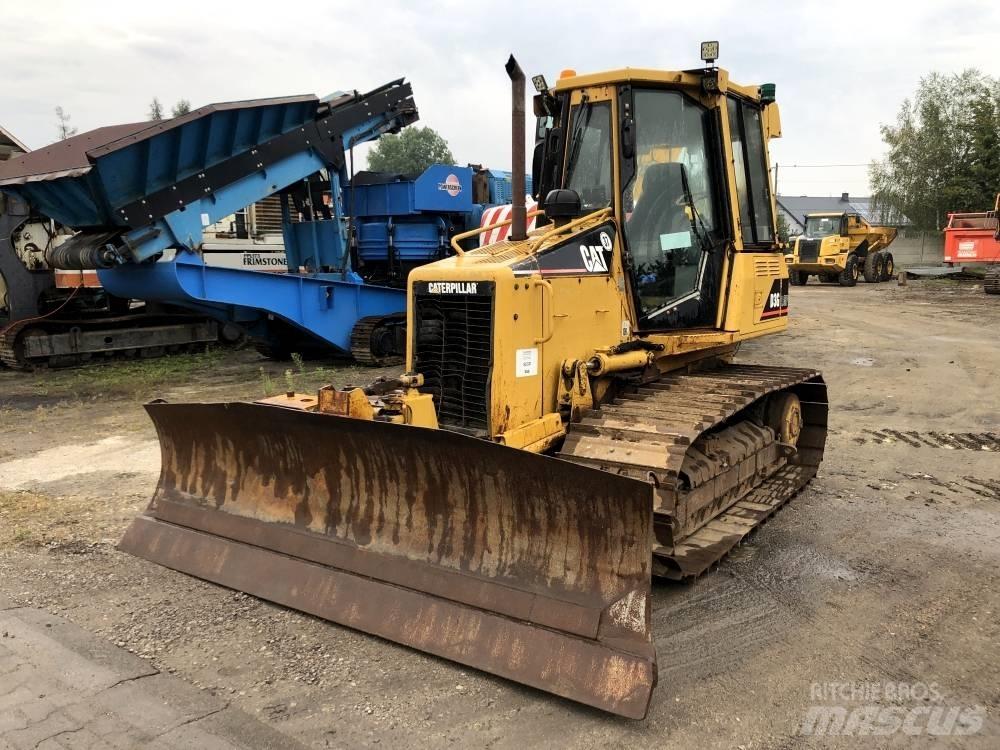 CAT D 3 G LGP Pásové dozéry