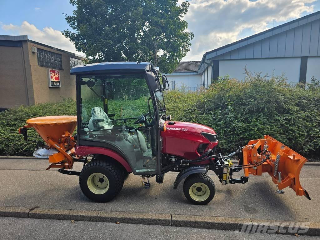 Yanmar SA 221 Kompaktné traktory