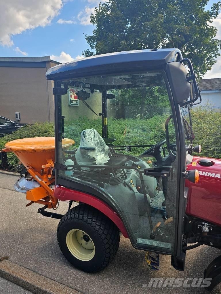 Yanmar SA 221 Kompaktné traktory