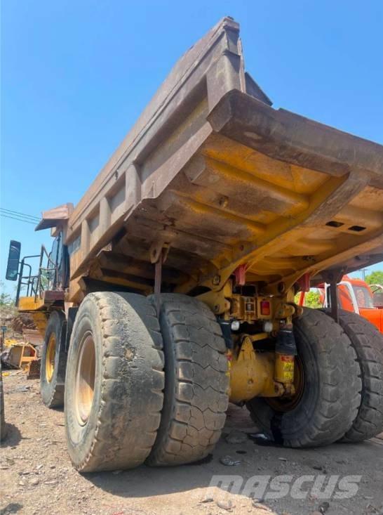 CAT 773 F Pevné dempry