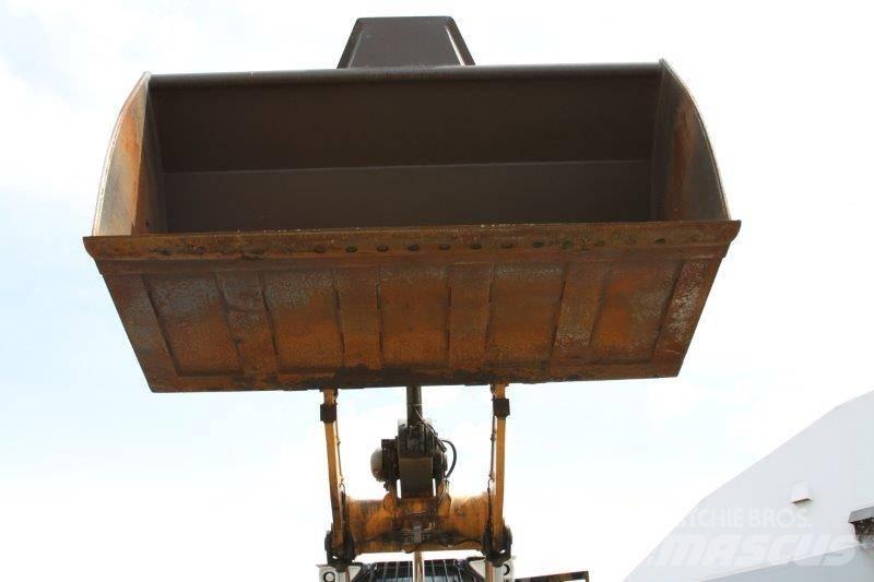 Liebherr L 576 Kolesové nakladače
