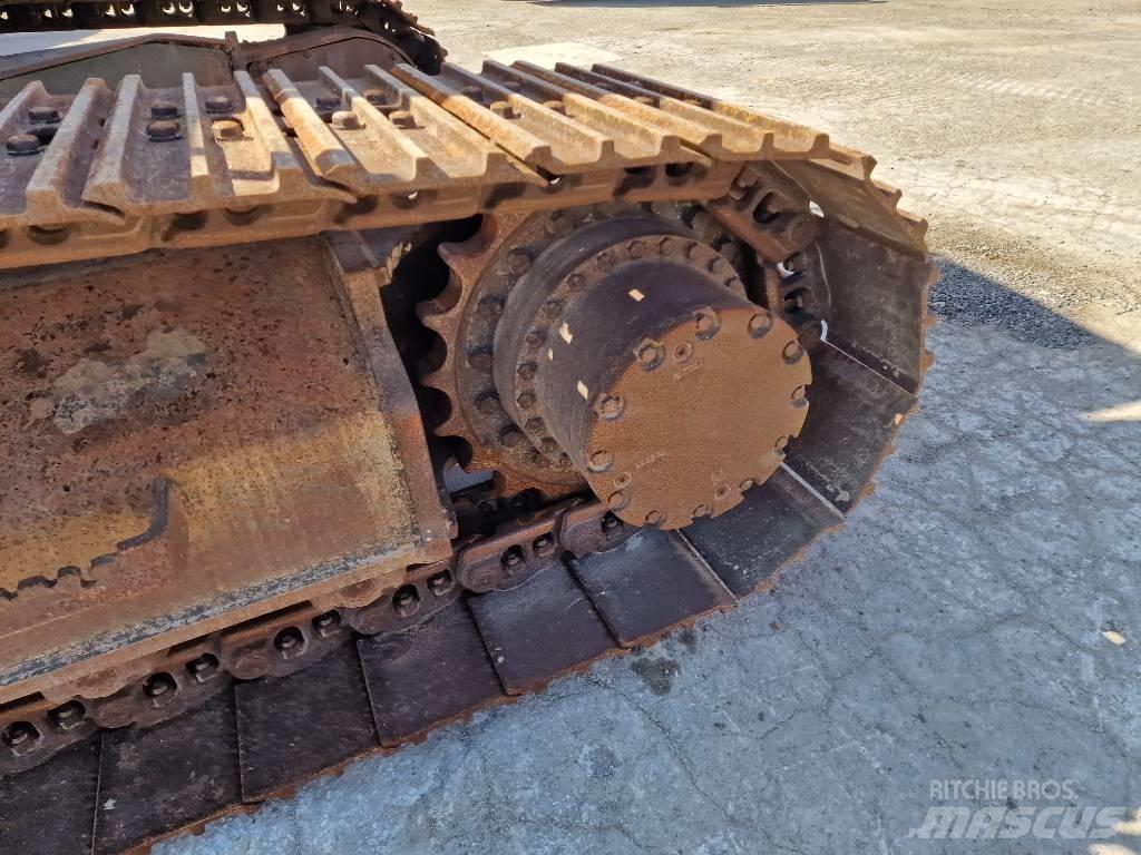 Hitachi ZX 210 LC-6 Pásové rýpadlá