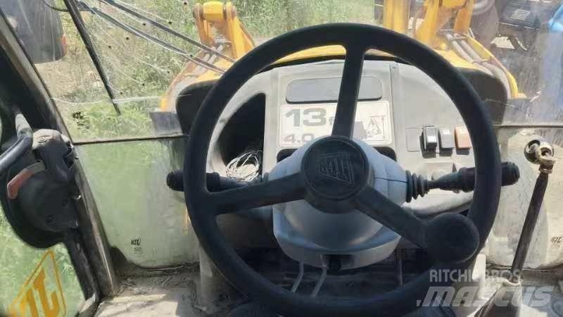 JCB 3 CX Rýpadlo-nakladače