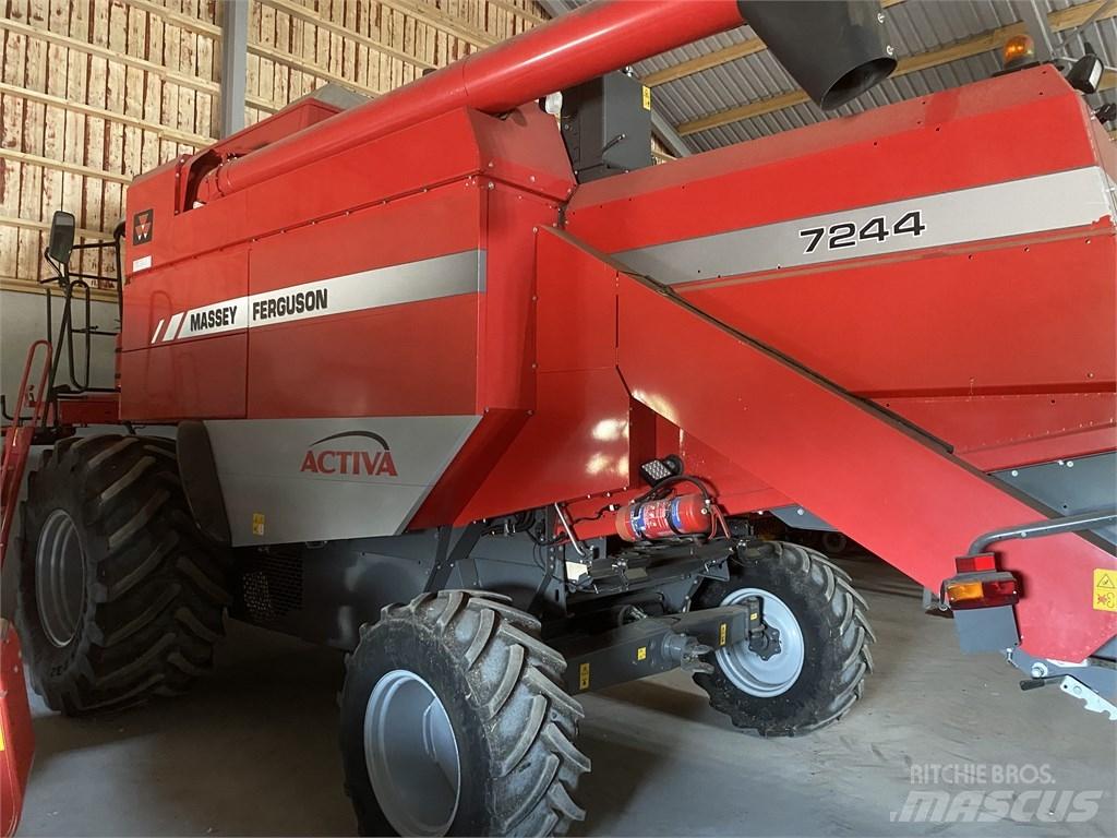 Massey Ferguson 7244 Kombinované zberacie stroje