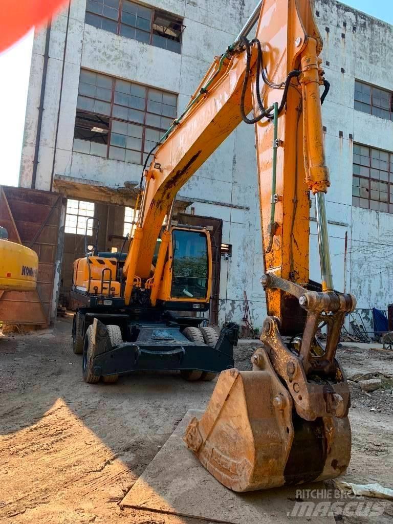 Hyundai R210W-9 Pásové rýpadlá