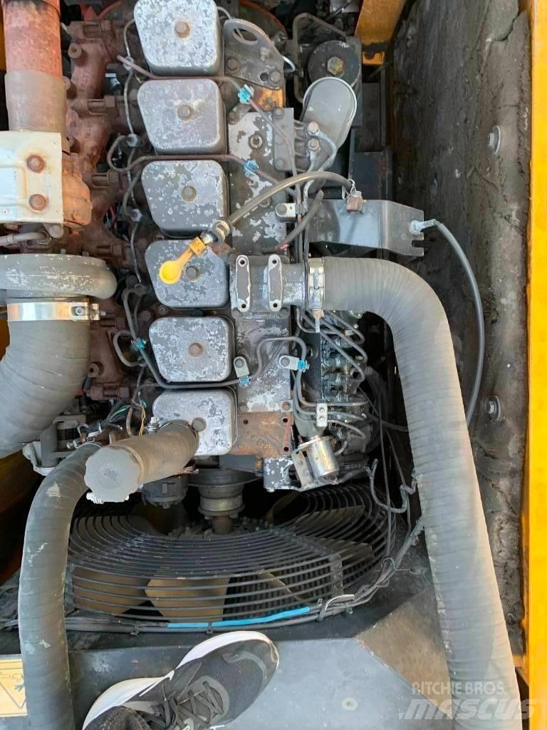 Hyundai R210W-9 Pásové rýpadlá