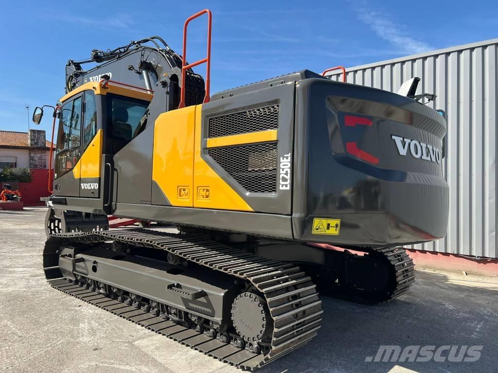 Volvo EC 250 EL Pásové rýpadlá
