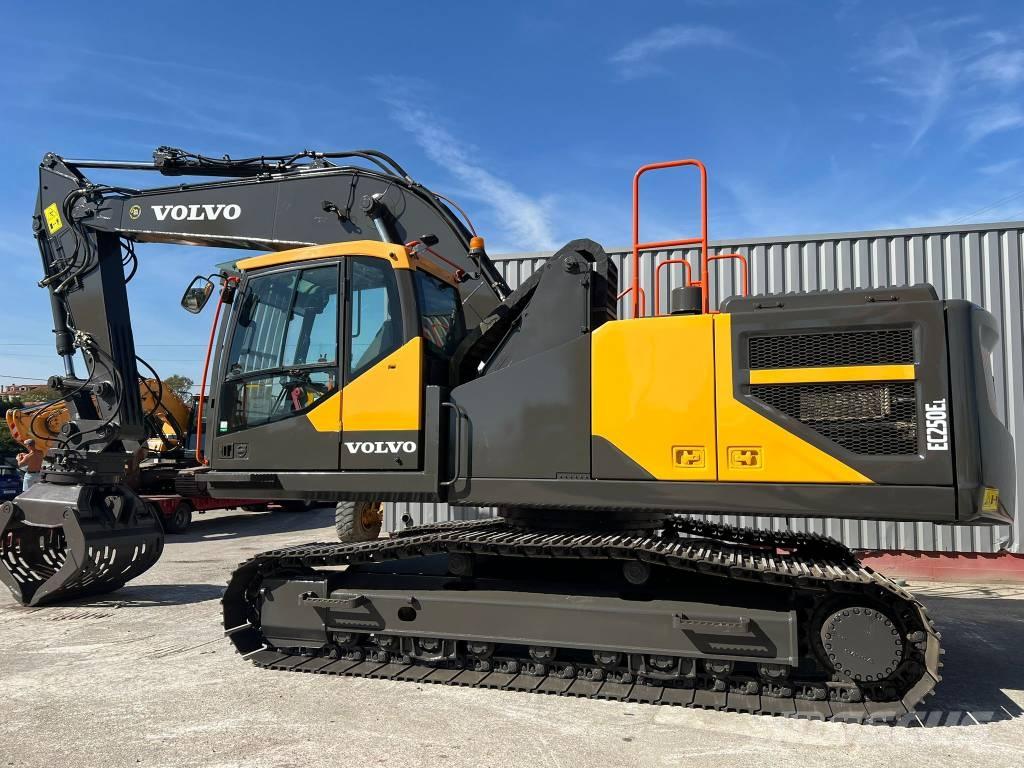 Volvo EC 250 EL Pásové rýpadlá