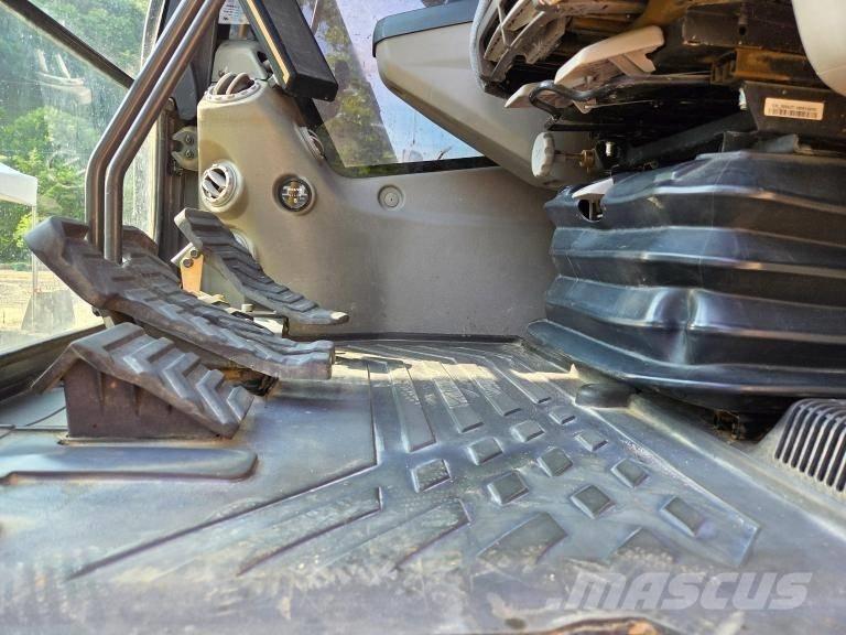 Volvo EC 300 EL Pásové rýpadlá