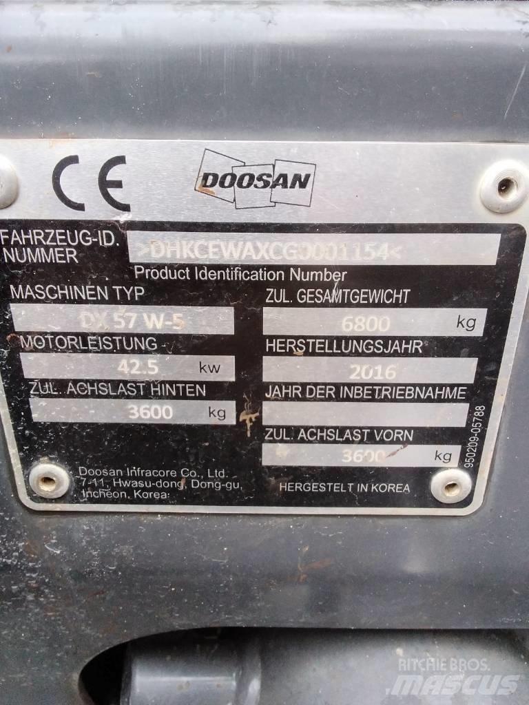Doosan DX 57 W-5 Kolesové rýpadlá