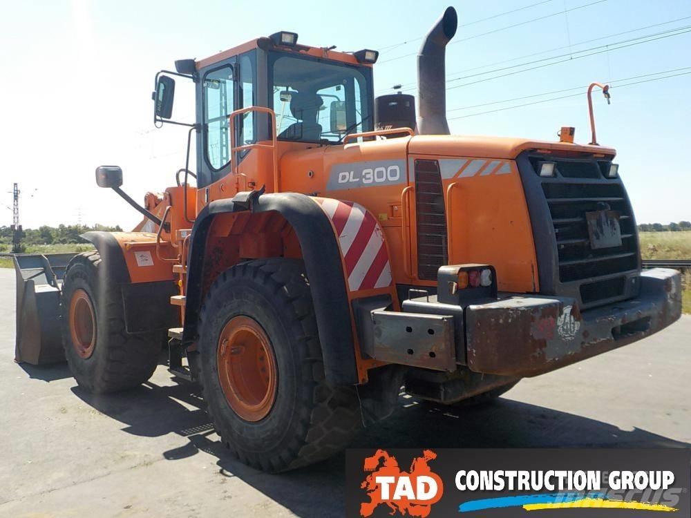 Doosan DL 300 Kolesové nakladače