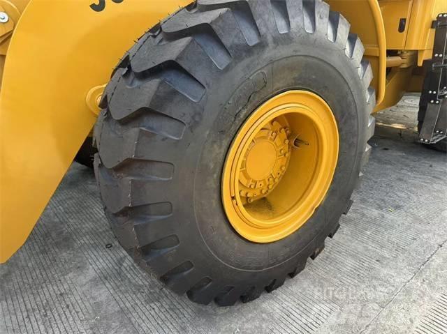 CAT 966 H Kolesové nakladače
