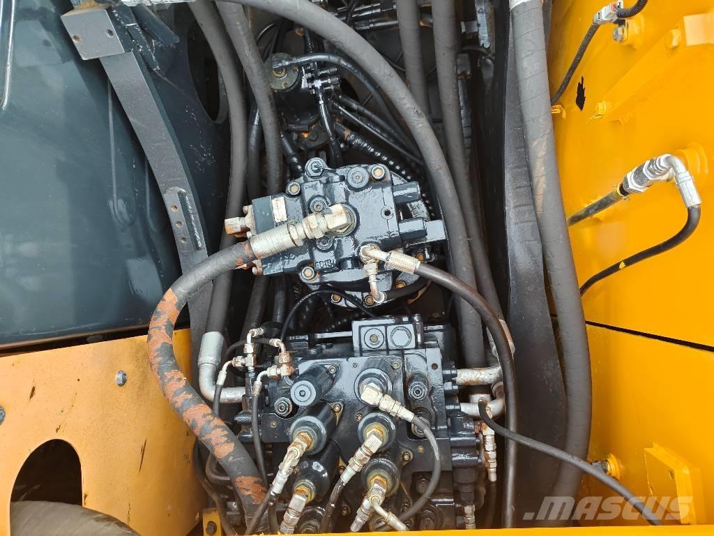 Hyundai R210W-9 Kolesové rýpadlá
