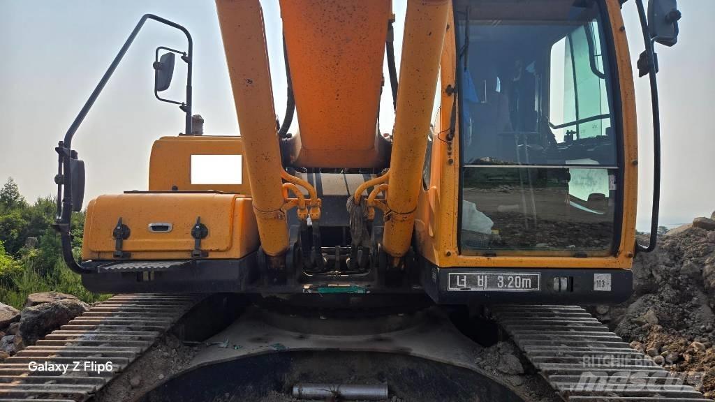 Hyundai Robex 300 LC Pásové rýpadlá