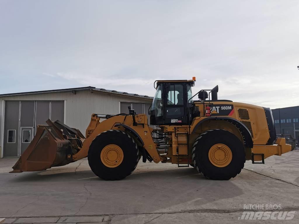 CAT 980M Kolesové nakladače