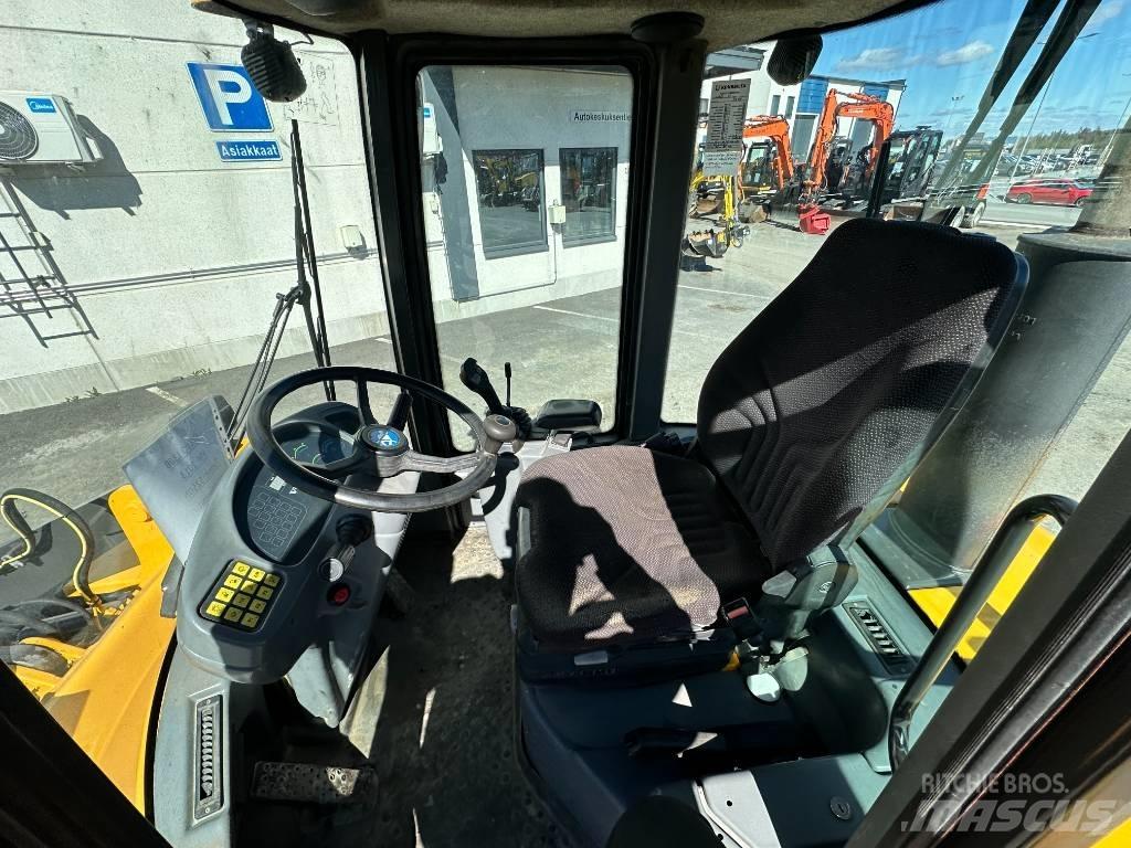 Volvo L 30 B Kolesové nakladače