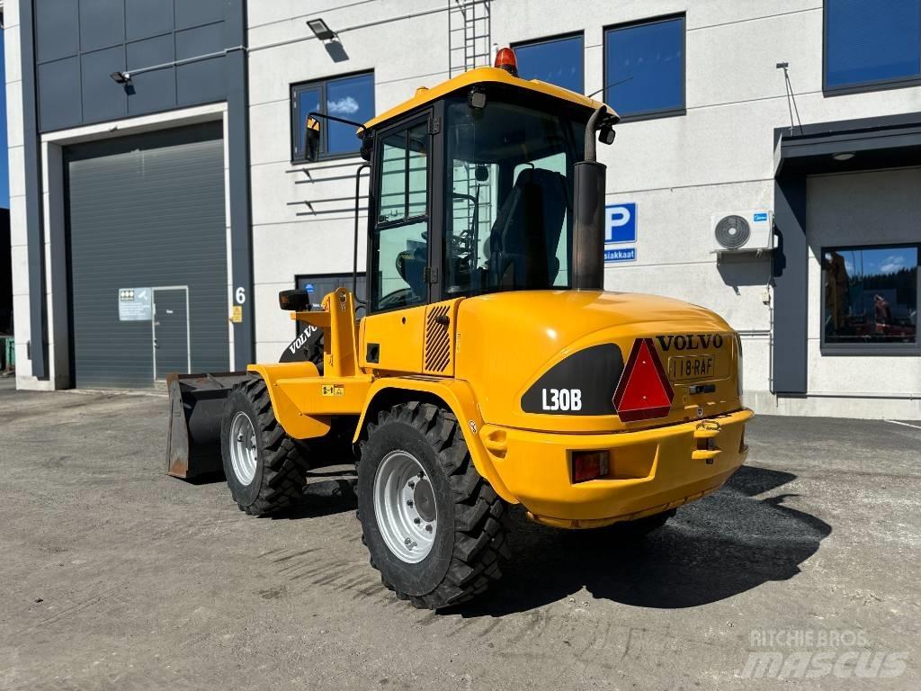 Volvo L 30 B Kolesové nakladače