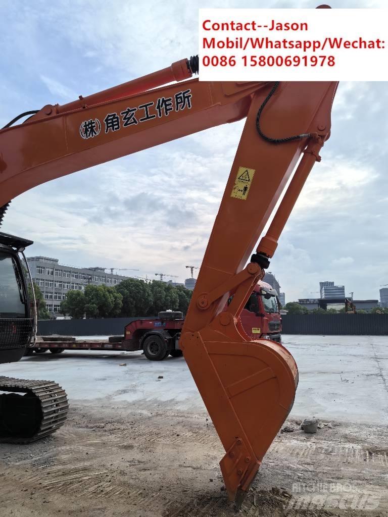 Hitachi ZX 200 Pásové rýpadlá