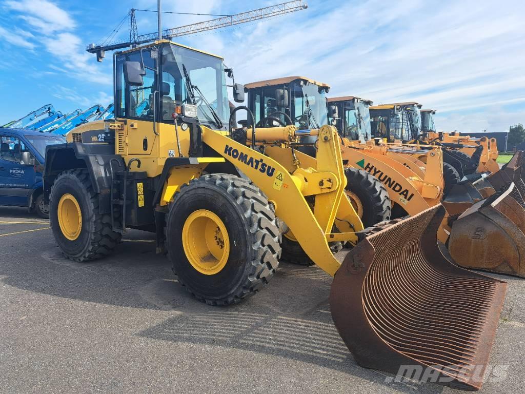 Komatsu WA 250-5H Kolesové nakladače
