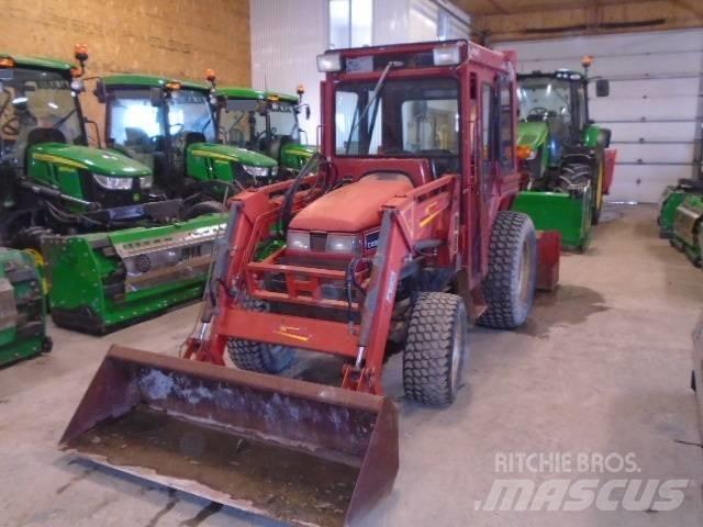 Case IH 1140 Traktory