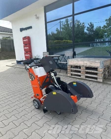 Husqvarna FS500E Stavebníctvo - ostatné