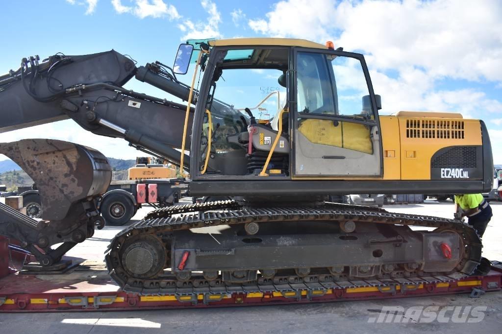 Volvo EC 240 C N L Pásové rýpadlá