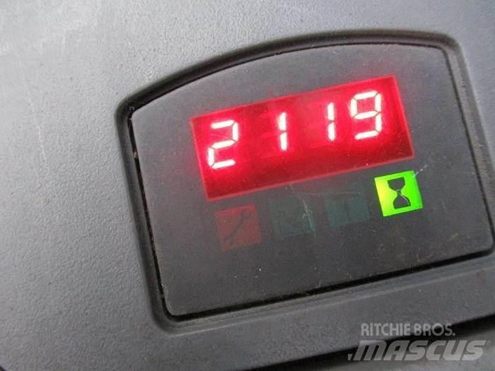 BT LPE 200-6 Nízkozdvižný vozík s plošinou