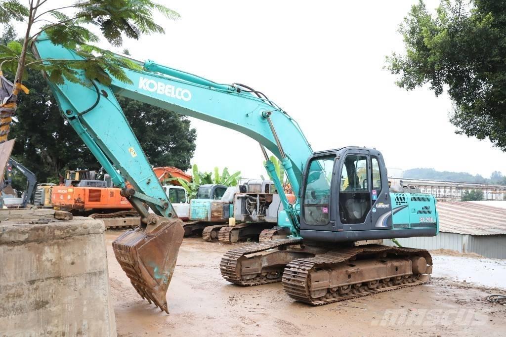 Kobelco SK 200-8 Pásové rýpadlá
