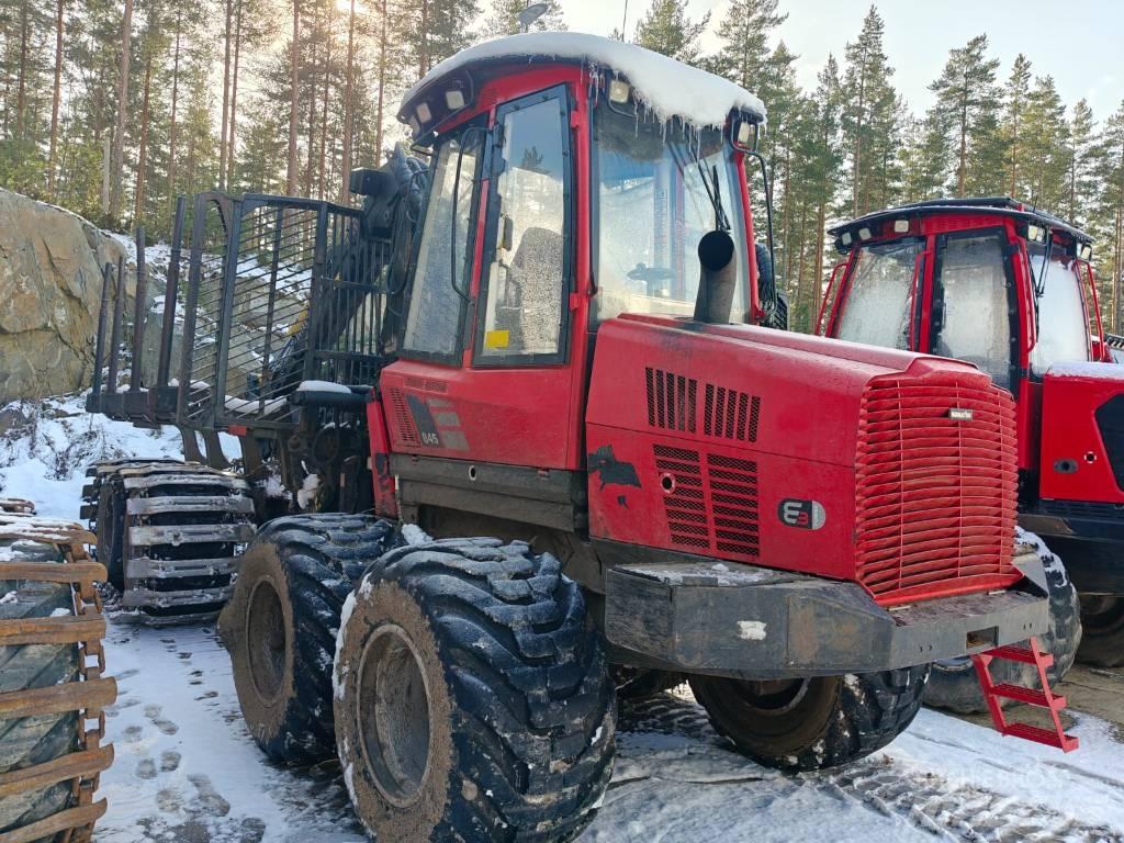 Komatsu 845 Lesné traktory