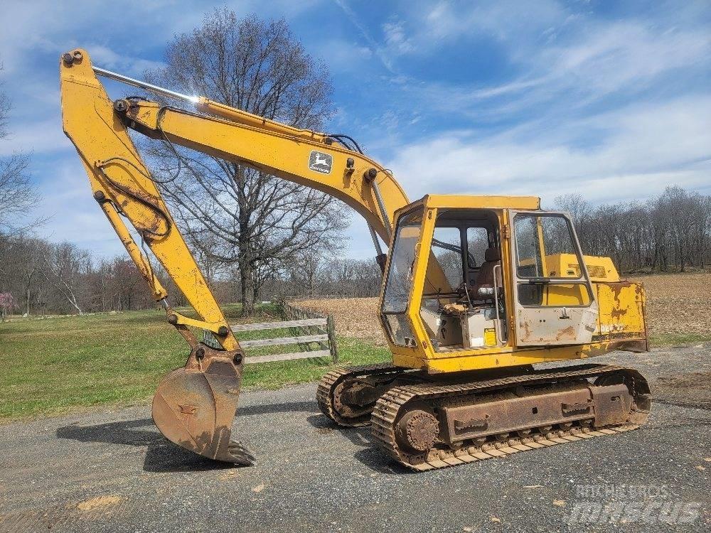 John Deere 490 Pásové rýpadlá