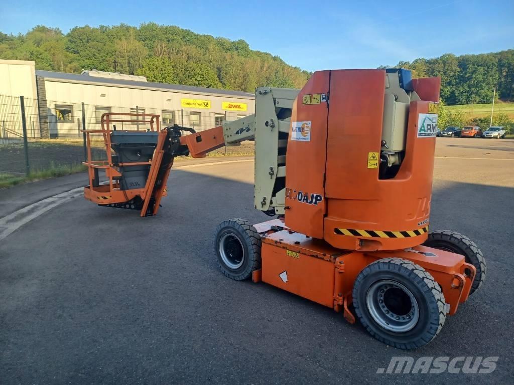 JLG E 300 AJP Kĺbové plošiny