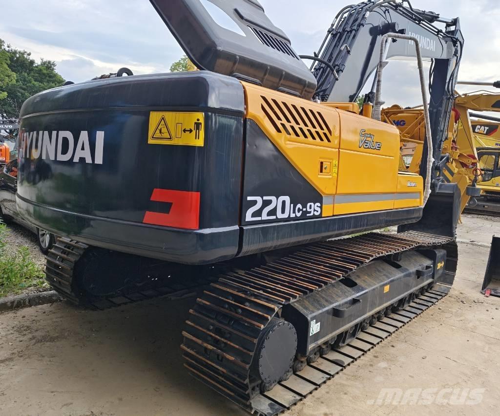 Hyundai R220LC-9S Pásové rýpadlá