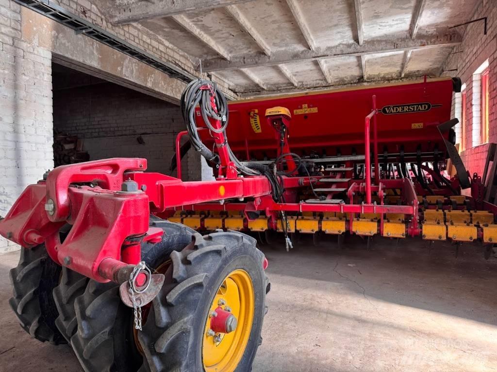 Väderstad Rapid400C Mechanické sejačky