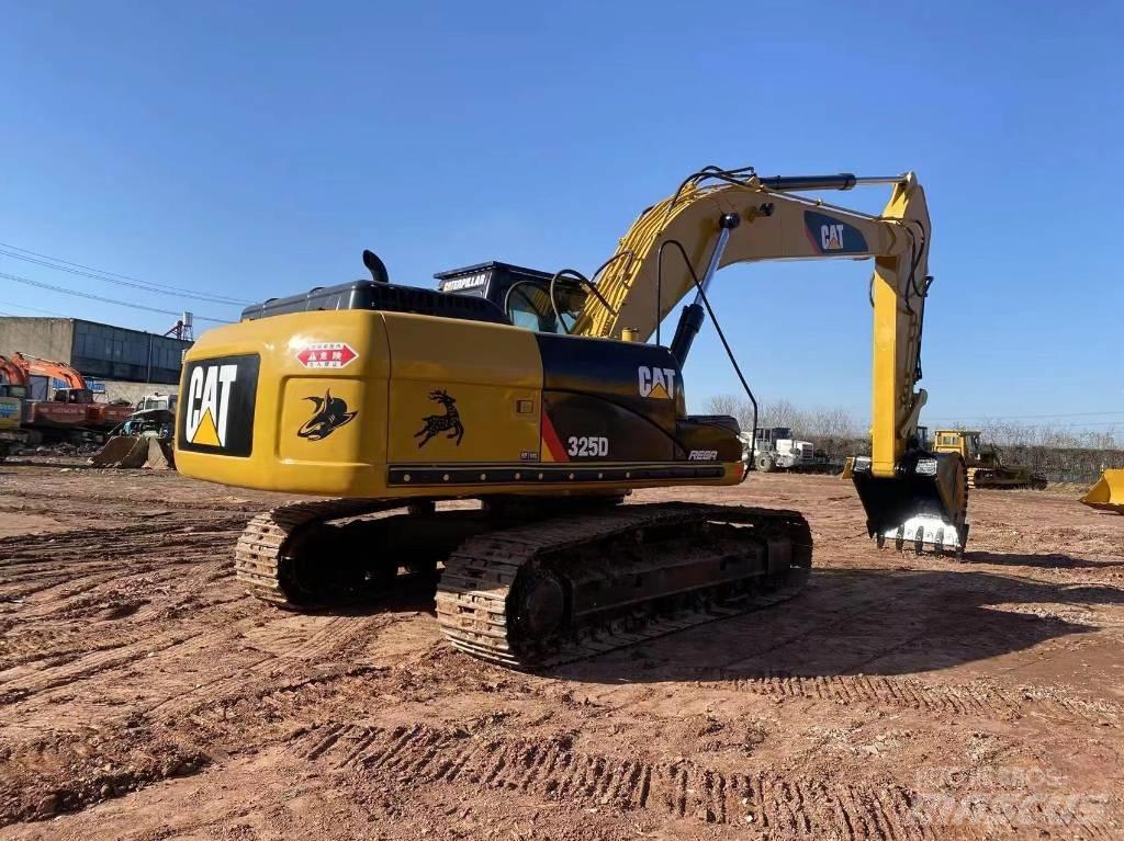 CAT 325 D L Pásové rýpadlá