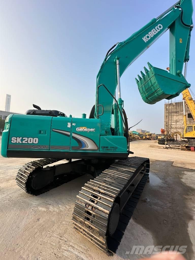 Kobelco SK 200-8 Pásové rýpadlá