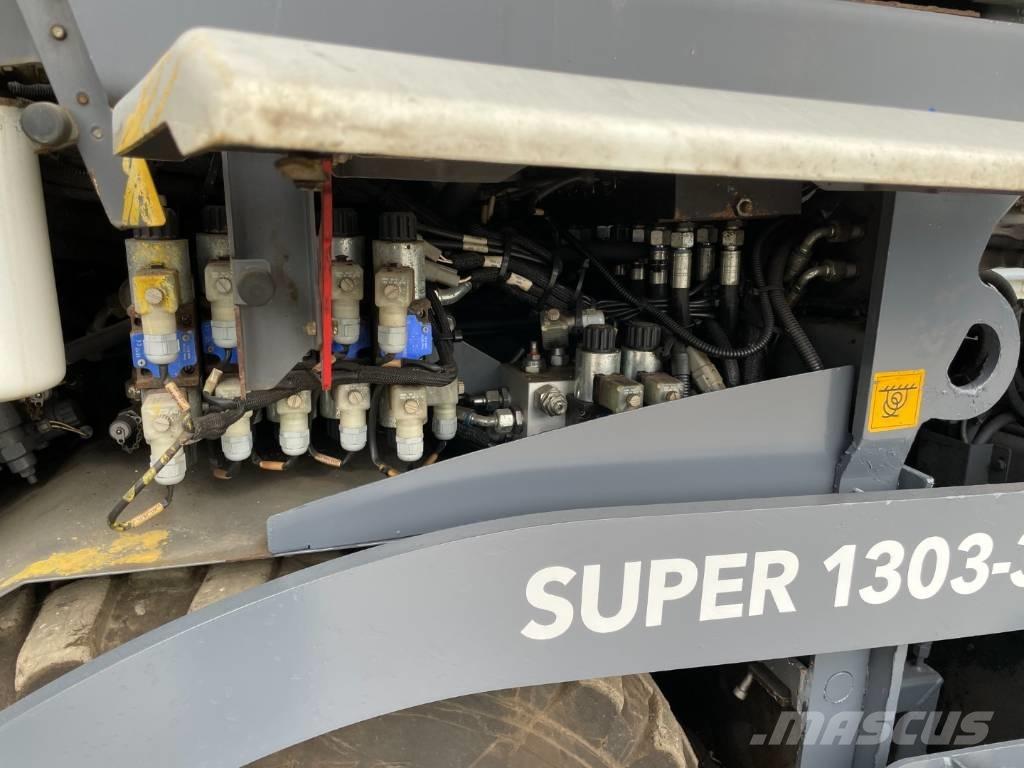 Vögele SUPER 1303-3I Finišéry