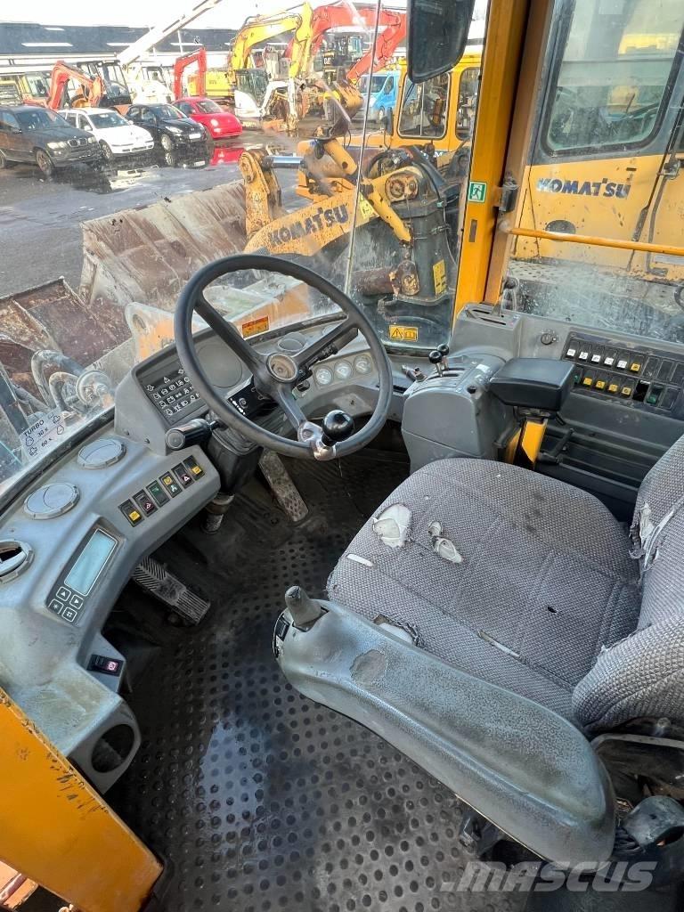 Volvo L 120 C Kolesové nakladače